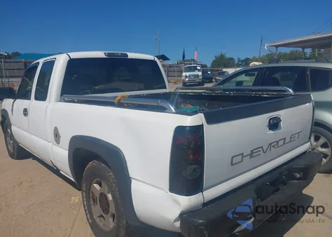 2005 Chevrolet Silverado 1500 Work Truck из США, поврежденный, VIN 2GCEC19V651338693